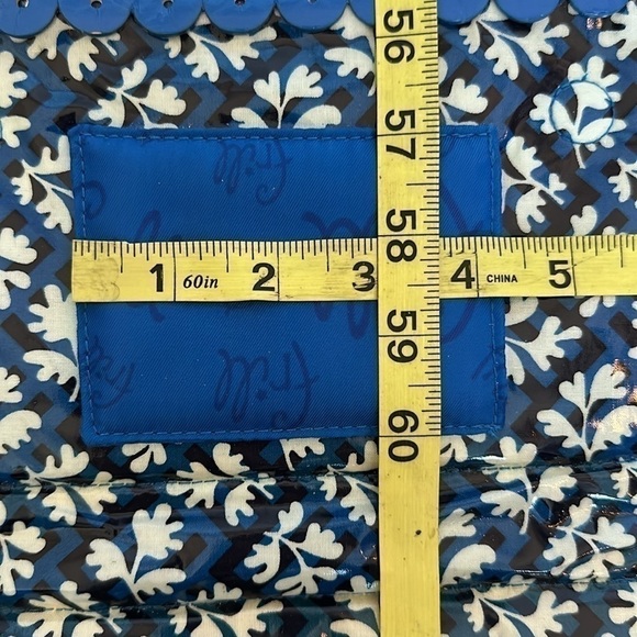 Vera Bradley frill blue make up bag NWOT - Picture 15 of 16
